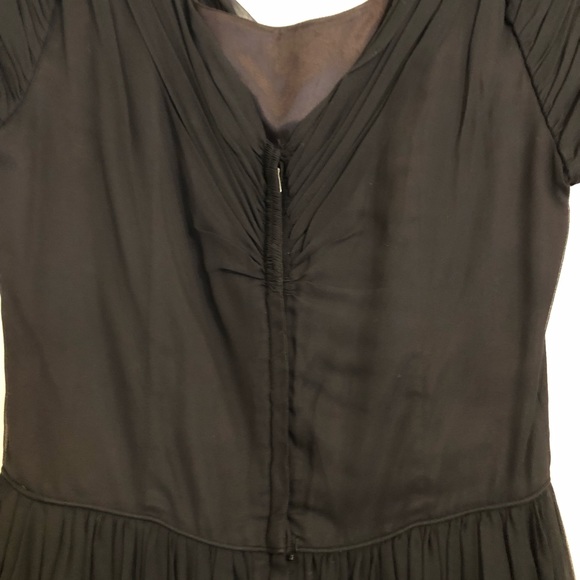 Shortsleeved Semi Formal Dress - Picture 2 of 4